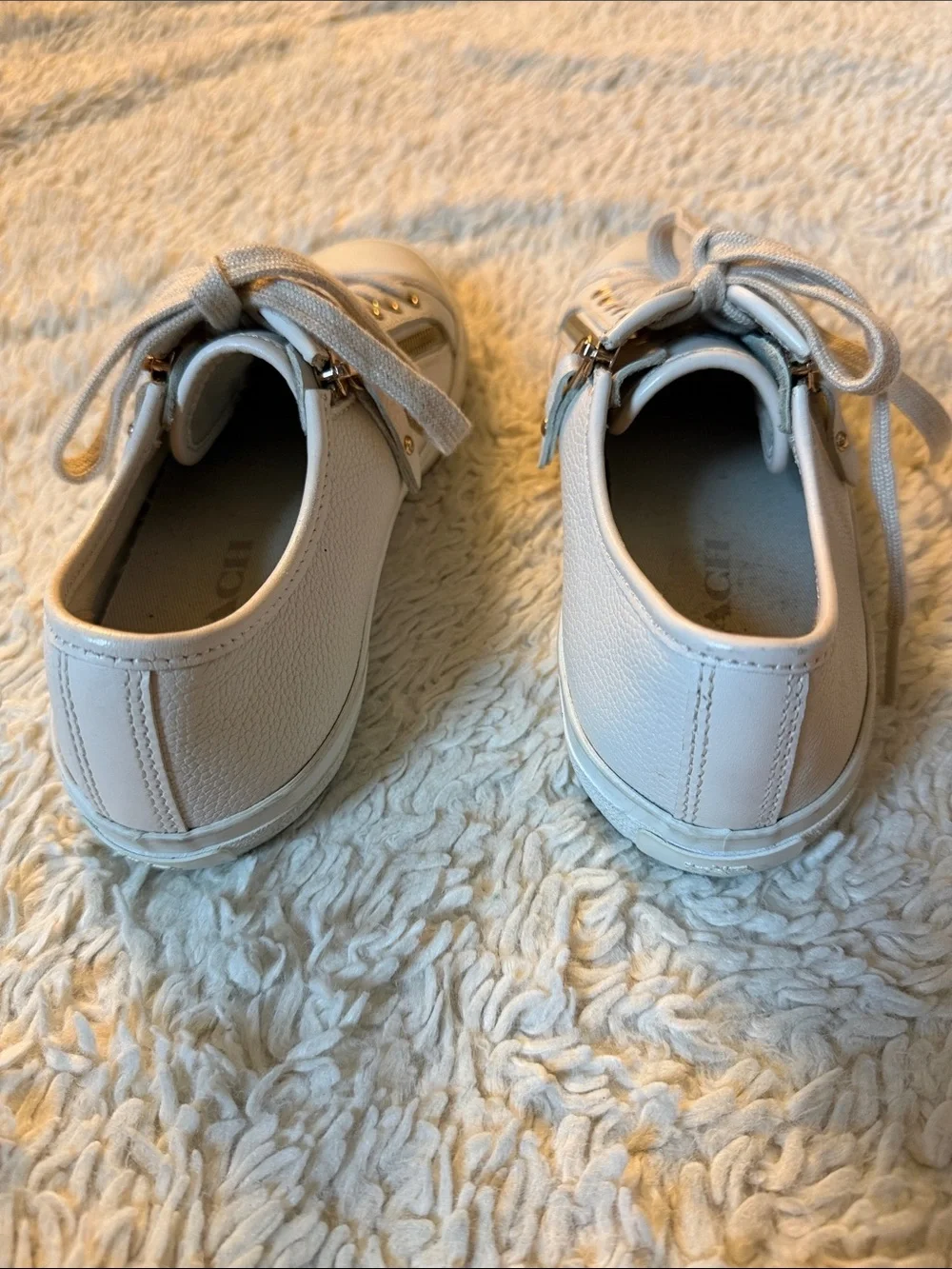 Coach empire zipper sneaker size 6B